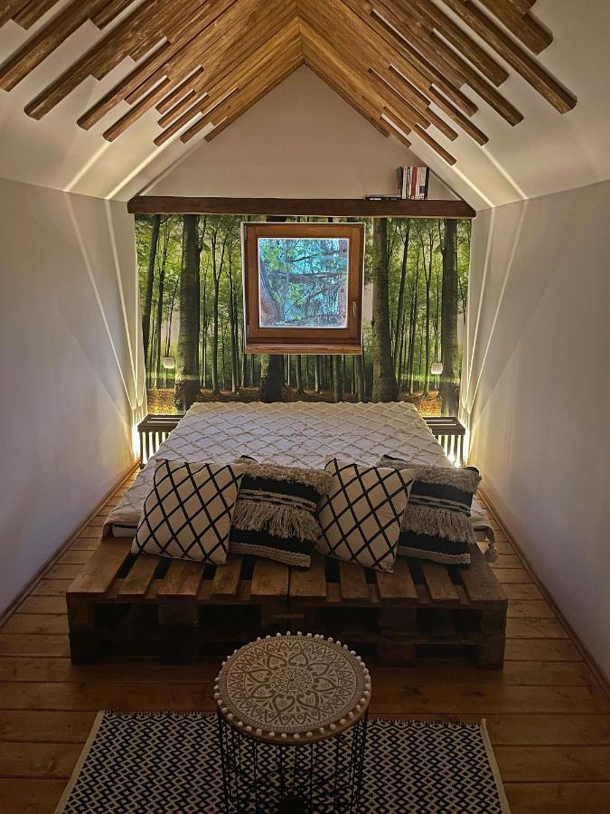 Cityside Cottage Eger Bagian luar foto
